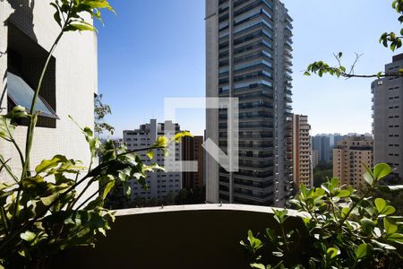 Apartamento para alugar com 238m², 2 quartos e 4 vagas Apartamento para alugar com 238m², 2 quartos e 4 vagasVaranda 2 da suíte 1