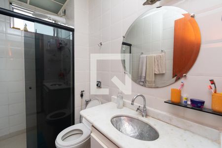 Banheiro de apartamento para alugar com 2 quartos, 68m² em Santa Cruz Industrial, Contagem