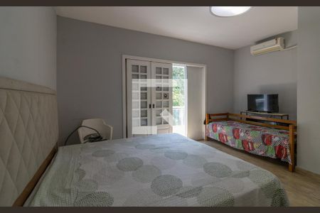 Casa de condomínio à venda com 1000m², 8 quartos e 4 vagas Casa de condomínio à venda com 1000m², 8 quartos e 4 vagasSuíte 1 (Master)