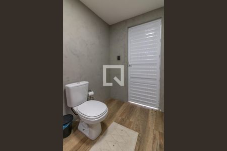 Casa de condomínio à venda com 1000m², 8 quartos e 4 vagas Casa de condomínio à venda com 1000m², 8 quartos e 4 vagasÁrea externa - Lavabo