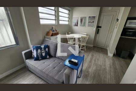 Sala de apartamento para alugar com 1 quarto, 50m² em Gonzaga, Santos