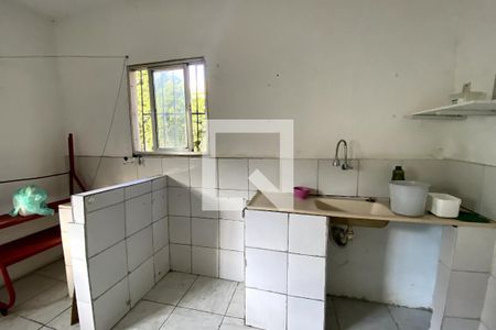 Quarto  de casa para alugar com 1 quarto, 60m² em Jardim Vinte E Cinco de Agosto, Duque de Caxias