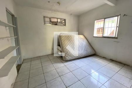 Quarto  de casa para alugar com 1 quarto, 60m² em Jardim Vinte E Cinco de Agosto, Duque de Caxias