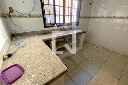 Cozinha de casa para alugar com 1 quarto, 60m² em Jardim Vinte E Cinco de Agosto, Duque de Caxias