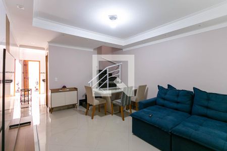 Sala de casa para alugar com 3 quartos, 75m² em Vila Araguaia, São Paulo