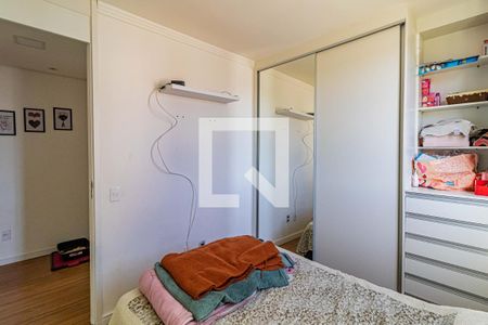 Quarto 01 de apartamento para alugar com 2 quartos, 45m² em Parque Ipê, São Paulo