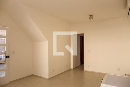 Sala de casa de condomínio à venda com 3 quartos, 87m² em Méier, Rio de Janeiro