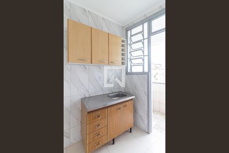 Cozinha de apartamento à venda com 1 quarto, 44m² em Passo D’areia, Porto Alegre