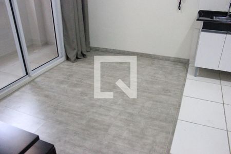 Sala de kitnet/studio para alugar com 1 quarto, 27m² em Vila das Bandeiras, Guarulhos