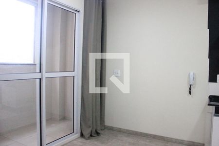 Sala de kitnet/studio para alugar com 1 quarto, 27m² em Vila das Bandeiras, Guarulhos