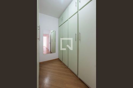 Quarto 1 - Closet de apartamento para alugar com 2 quartos, 86m² em Pinheiros, São Paulo