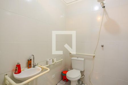 Casa à venda com 153m², 3 quartos e 2 vagas Casa à venda com 153m², 3 quartos e 2 vagasBanheiro