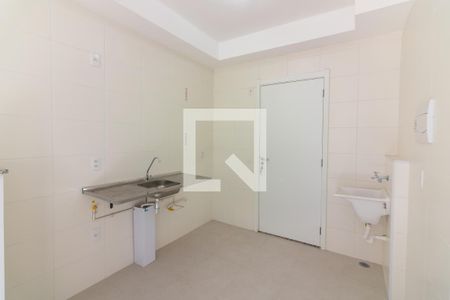 Cozinha de apartamento para alugar com 1 quarto, 25m² em Jardim Mirante, São Paulo