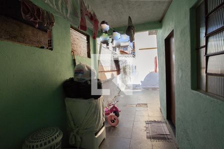 Casa à venda com 185m², 4 quartos e 2 vagas Casa à venda com 185m², 4 quartos e 2 vagasÁrea de serviço casa 2