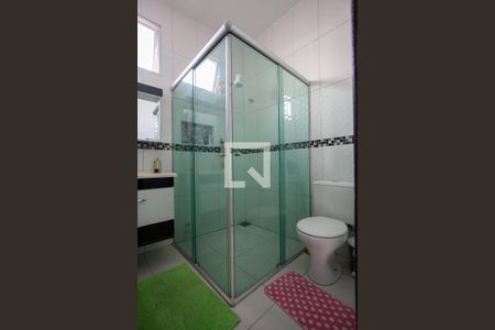 Casa à venda com 185m², 4 quartos e 2 vagas Casa à venda com 185m², 4 quartos e 2 vagasBanheiro Social casa 1