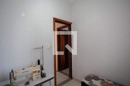 Casa à venda com 185m², 4 quartos e 2 vagas Casa à venda com 185m², 4 quartos e 2 vagasQuarto 1 casa 1