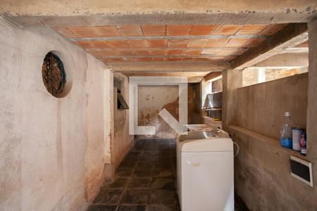 Casa à venda com 185m², 4 quartos e 2 vagas Casa à venda com 185m², 4 quartos e 2 vagasÁrea de Serviço casa 1