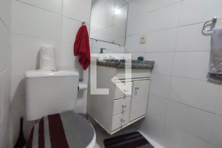 Banheiro Social de apartamento à venda com 3 quartos, 65m² em Taquara, Rio de Janeiro