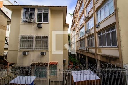 Vista da sala  de apartamento para alugar com 2 quartos, 77m² em Leblon, Rio de Janeiro