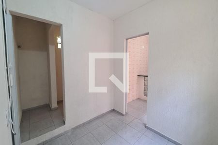 Sala de casa para alugar com 1 quarto, 50m² em Vila Cleonice, São Paulo