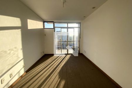 Sala de apartamento para alugar com 1 quarto, 55m² em Centro, Duque de Caxias