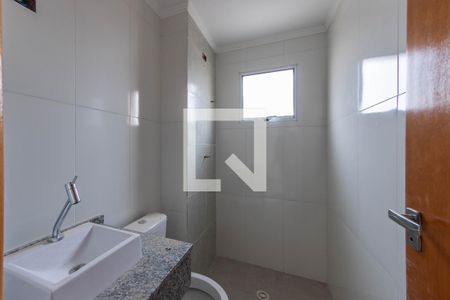 Banheiro de apartamento à venda com 1 quarto, 33m² em Vila Margarida, São Paulo