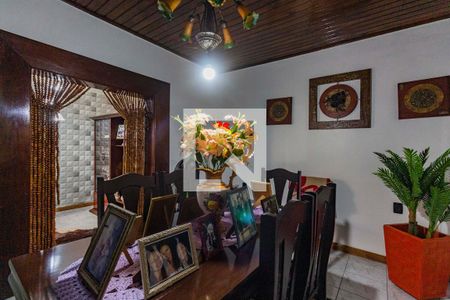 Sala de Jantar de casa à venda com 4 quartos, 200m² em São Luis, Canoas