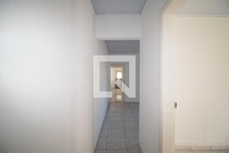 Corredor de casa para alugar com 3 quartos, 90m² em Vila Constança, São Paulo