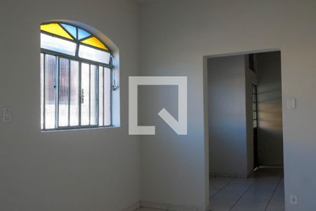Sala 1 de casa à venda com 3 quartos, 360m² em Sagrada Familia, Belo Horizonte