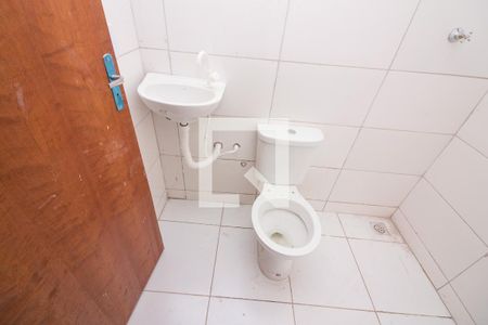 Banheiro de apartamento para alugar com 1 quarto, 28m² em Taguatinga Sul (taguatinga), Brasília