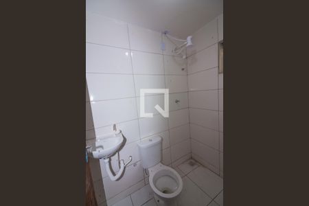 Banheiro de apartamento para alugar com 1 quarto, 28m² em Taguatinga Sul (taguatinga), Brasília