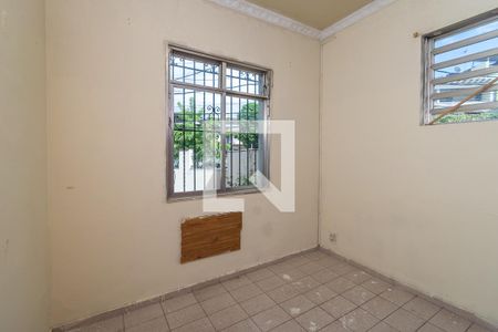 Quarto 1 de apartamento para alugar com 2 quartos, 74m² em Brás de Pina, Rio de Janeiro