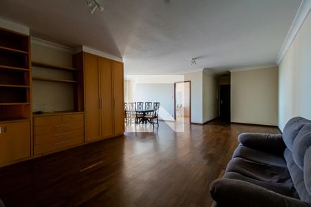 Apartamento à venda com 170m², 3 quartos e 2 vagasSala