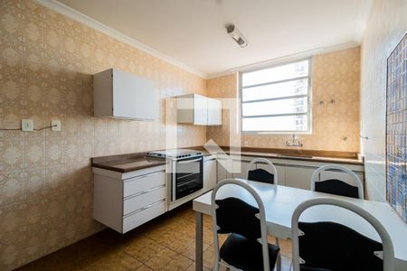 Apartamento à venda com 170m², 3 quartos e 2 vagas Apartamento à venda com 170m², 3 quartos e 2 vagasCozinha