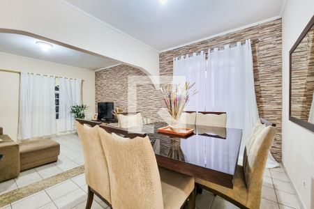 Sala de casa para alugar com 3 quartos, 150m² em Jardim Vale do Sol, São José dos Campos