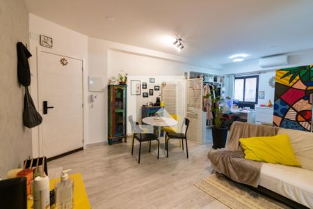 Sala  de apartamento à venda com 1 quarto, 80m² em Santo Amaro, São Paulo