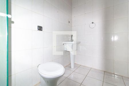 Banheiro de apartamento para alugar com 0 quarto, 25m² em Vila Canero, São Paulo