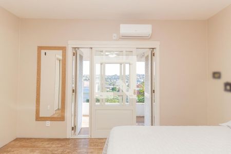 Casa à venda com 235m², 4 quartos e 2 vagas Casa à venda com 235m², 4 quartos e 2 vagasQuarto 1