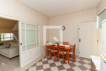 Casa à venda com 235m², 4 quartos e 2 vagas Casa à venda com 235m², 4 quartos e 2 vagasCozinha