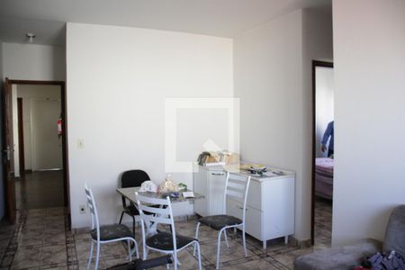 Sala de apartamento para alugar com 2 quartos, 56m² em Gravatas, Uberlândia