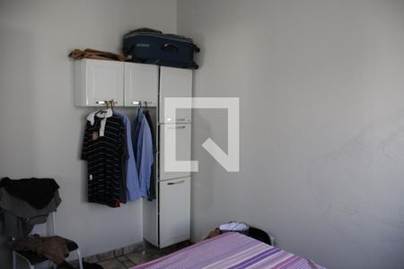 Quarto 2 de apartamento para alugar com 2 quartos, 56m² em Gravatas, Uberlândia