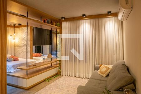 Sala e Quarto de apartamento à venda com 1 quarto, 48m² em Vila Pompéia, São Paulo