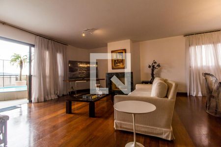 Apartamento à venda com 395m², 2 quartos e 3 vagasSala