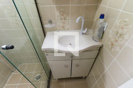 Banheiro Social de apartamento para alugar com 1 quarto, 25m² em Cristo Rei, Curitiba