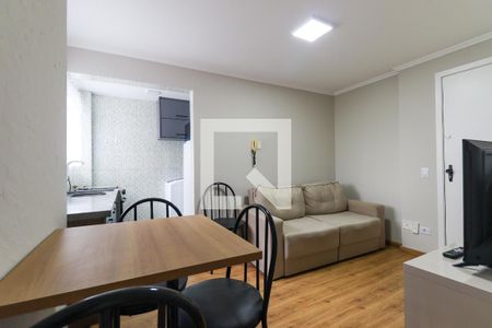 Sala de apartamento para alugar com 1 quarto, 25m² em Cristo Rei, Curitiba