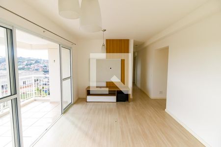 Sala de apartamento para alugar com 3 quartos, 95m² em Jardim Wanda, Taboão da Serra