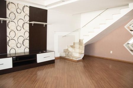 Sala de casa para alugar com 3 quartos, 150m² em Vila Nova Mazzei, São Paulo