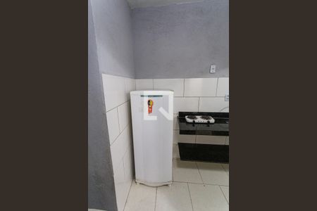 Geladeira de kitnet/studio para alugar com 1 quarto, 15m² em Santa Efigênia, Belo Horizonte