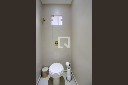 lavabo 2 de casa à venda com 3 quartos, 150m² em Vila Moinho Velho, São Paulo