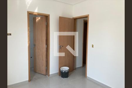 Casa à venda com 2 quartos, 100m² em Jardim Ocara, Santo André